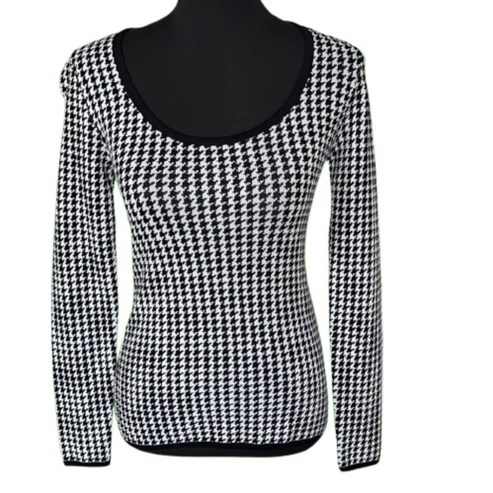 White House Black market houndstooth LS top nwot XS